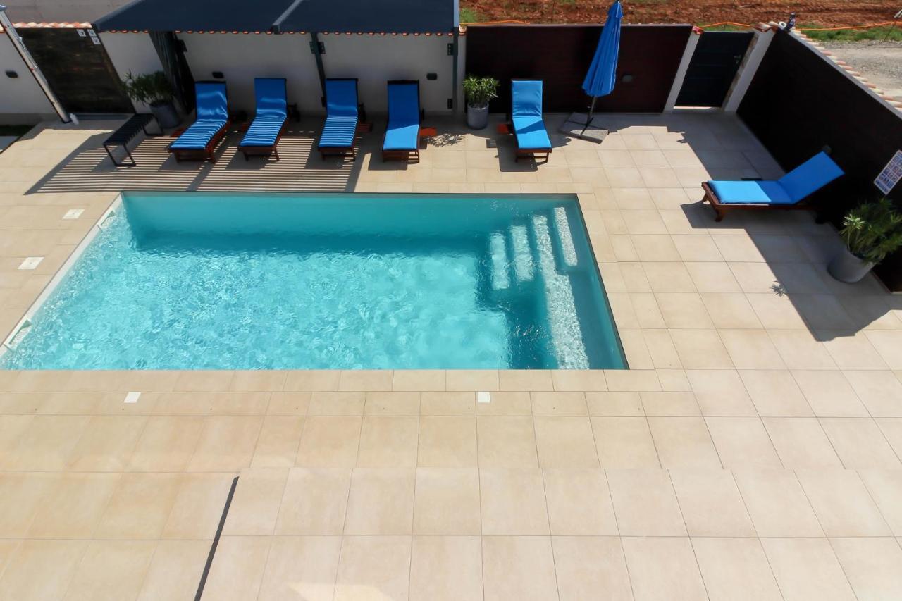 Modern Villa Nerina With Private Pool Near 普拉 外观 照片