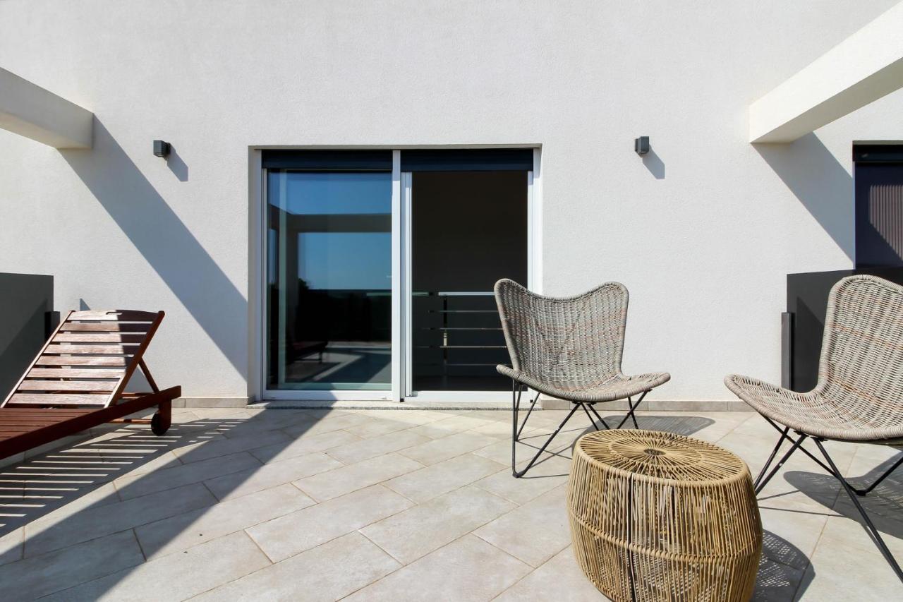 Modern Villa Nerina With Private Pool Near 普拉 外观 照片