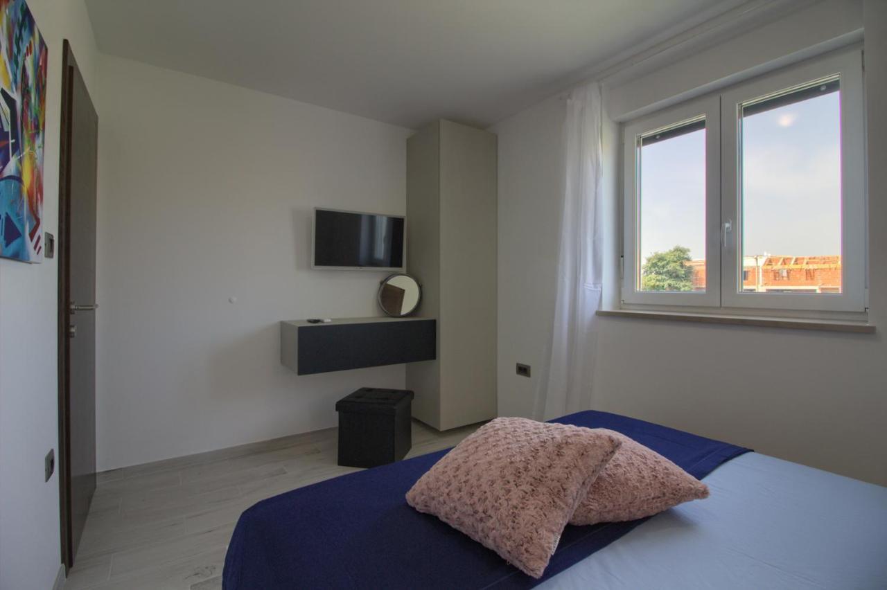 Modern Villa Nerina With Private Pool Near 普拉 外观 照片